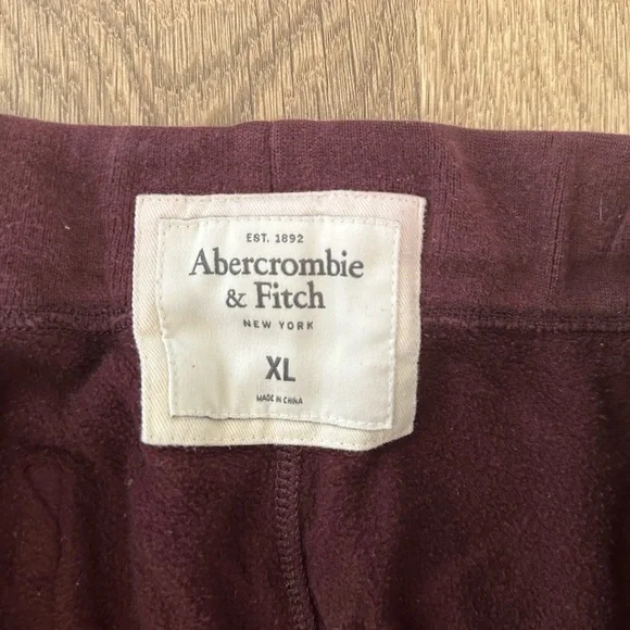 Abercrombie & Fitch Burgundy Sweatpants - Picture 3 of 4